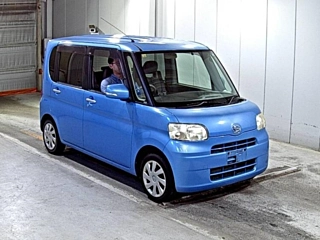 DAIHATSU TANTO 2010