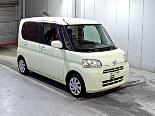 DAIHATSU TANTO 2010