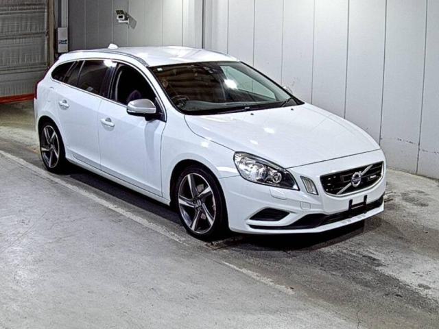 VOLVO V60 2013