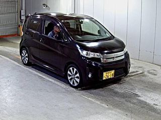 MITSUBISHI EK CUSTOM 2013