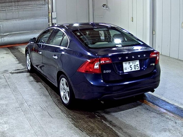 VOLVO S60 2011