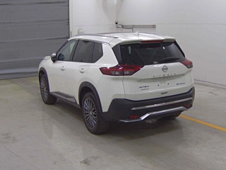 Заказать NISSAN X-TRAIL