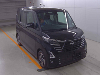 NISSAN ROOX 2025
