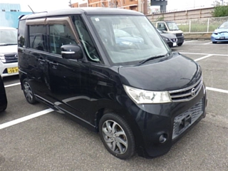 NISSAN ROOX 2011