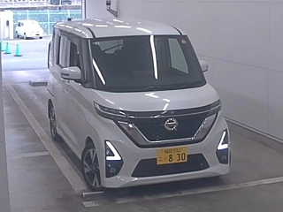 NISSAN ROOX 2021