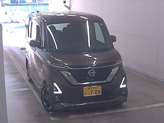 NISSAN ROOX 2021