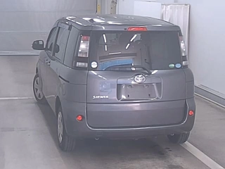 TOYOTA SIENTA 2012