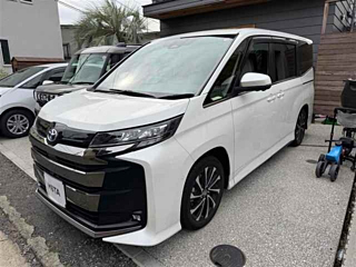 TOYOTA NOAH 2023