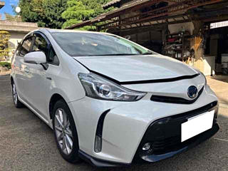 TOYOTA PRIUS ALPHA 2017