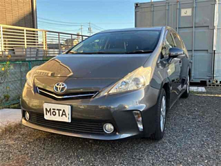 TOYOTA PRIUS ALPHA 2012