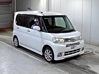 DAIHATSU TANTO 2012