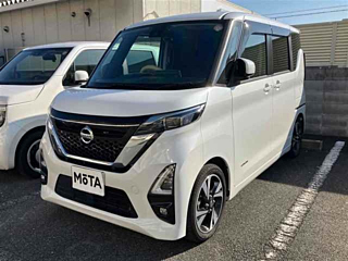 NISSAN ROOX 2021