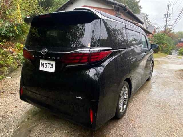 TOYOTA ALPHARD 2023
