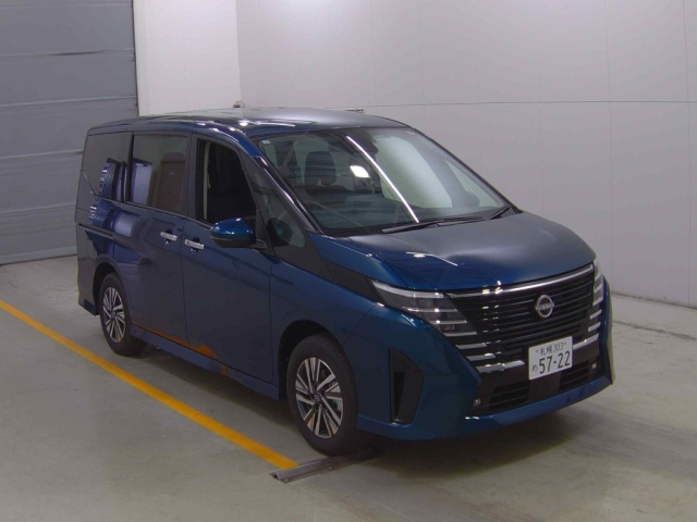 NISSAN SERENA 2025