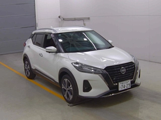 NISSAN KIX 2024
