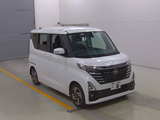NISSAN ROOX 2023