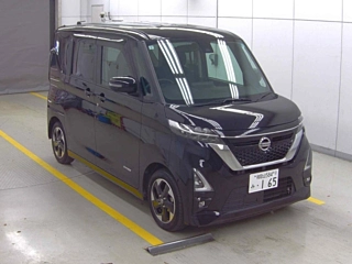 NISSAN ROOX 2021
