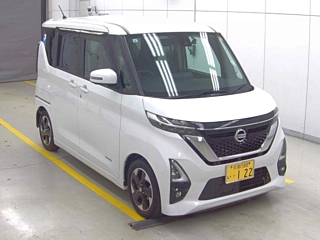 NISSAN ROOX 2021