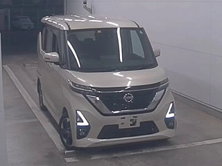 NISSAN ROOX 2022
