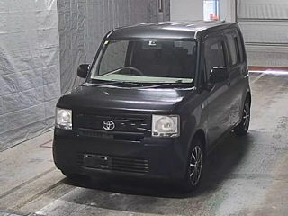 TOYOTA PIXIS SPACE 2012