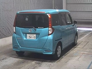 TOYOTA ROOMY 2023