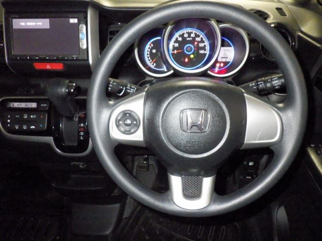 HONDA N BOX 2015