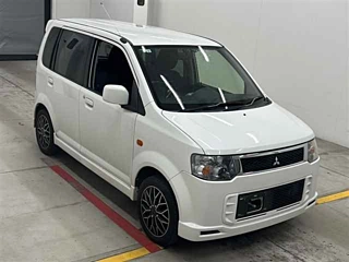 MITSUBISHI EK SPORTS 2013