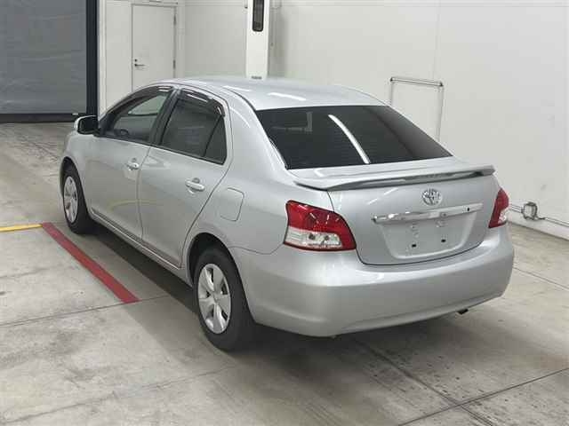 TOYOTA BELTA 2010