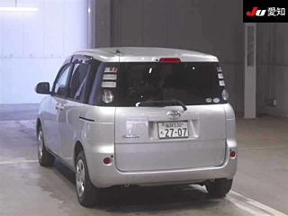 TOYOTA SIENTA 2009