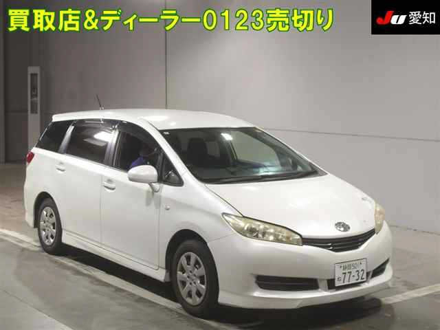 TOYOTA WISH 2010