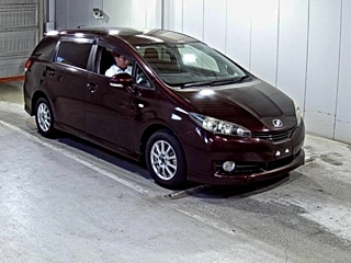 TOYOTA WISH 2011