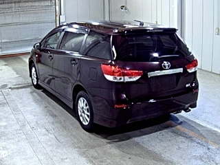 TOYOTA WISH 2011