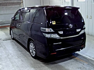 TOYOTA VELLFIRE 2010