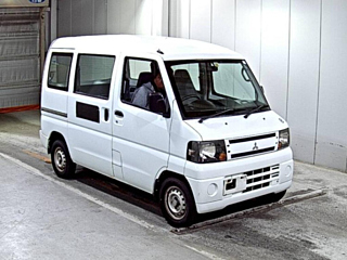 MITSUBISHI MINICAB VAN 2011