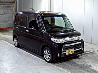 DAIHATSU TANTO 2011