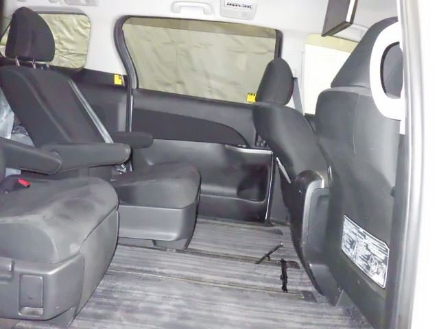TOYOTA ESTIMA HYBRID 2012