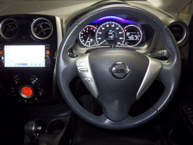 NISSAN NOTE 2015