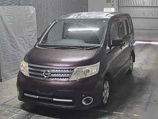 NISSAN SERENA 2010