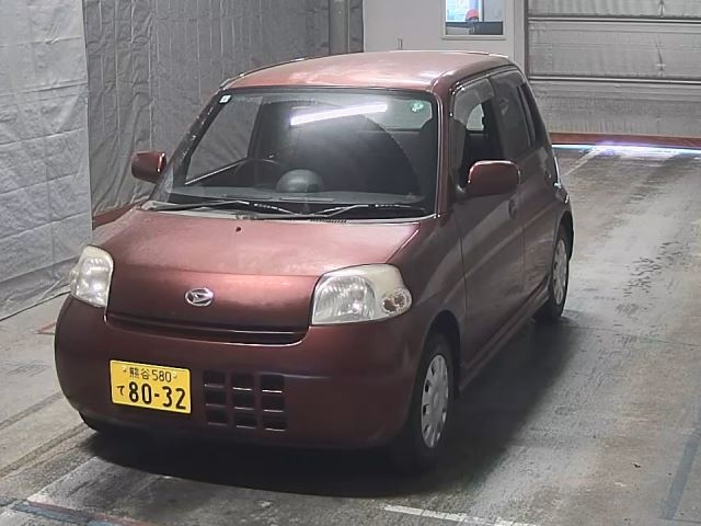 DAIHATSU ESSE 2011