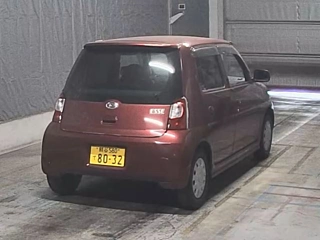 DAIHATSU ESSE 2011