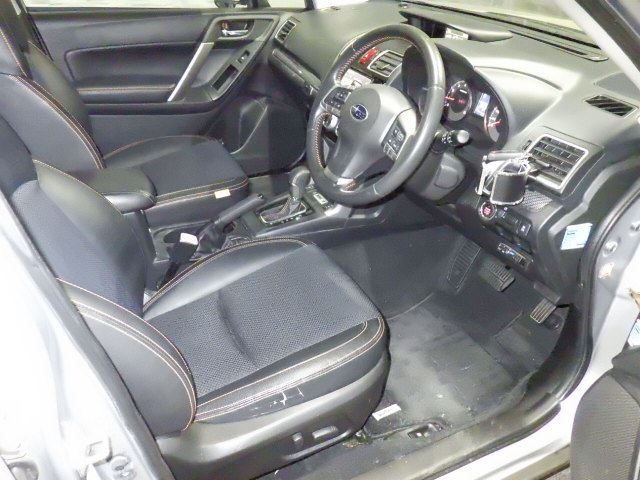 SUBARU FORESTER 2015