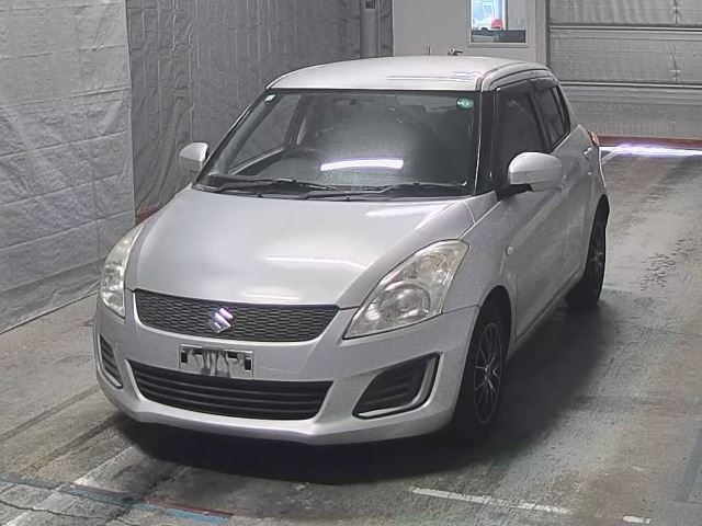 SUZUKI SWIFT 2015