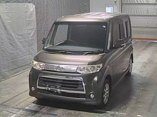 DAIHATSU TANTO 2011