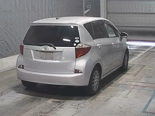 TOYOTA RACTIS 2011