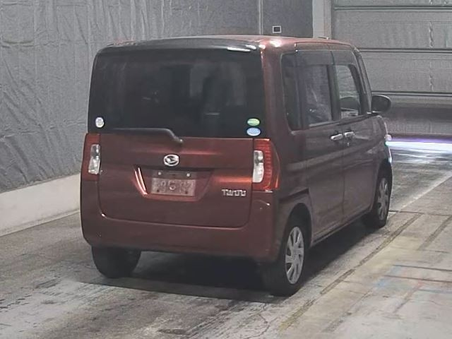 DAIHATSU TANTO 2018