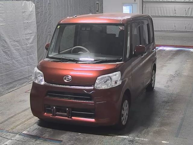 DAIHATSU TANTO 2018