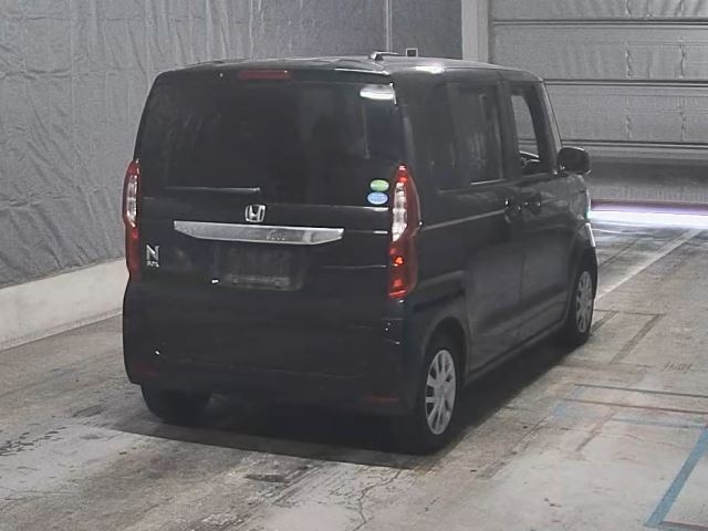 HONDA N BOX 2017