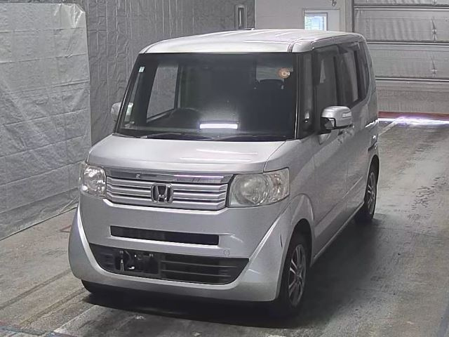 HONDA N BOX 2015