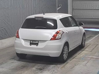 SUZUKI SWIFT 2010
