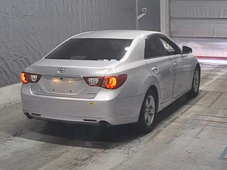 TOYOTA MARK X 2011